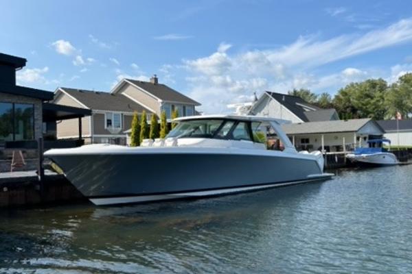 2023 Tiara Yachts 48 LS