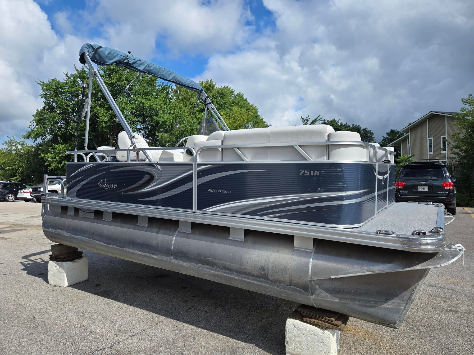2016 Quest Adventure 7516