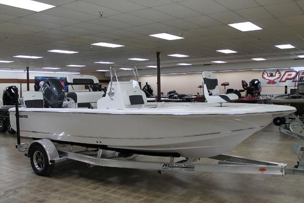 2025 Tidewater 1910 Bay Max