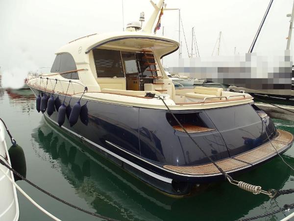 2007 Mochi Craft Dolphin 54