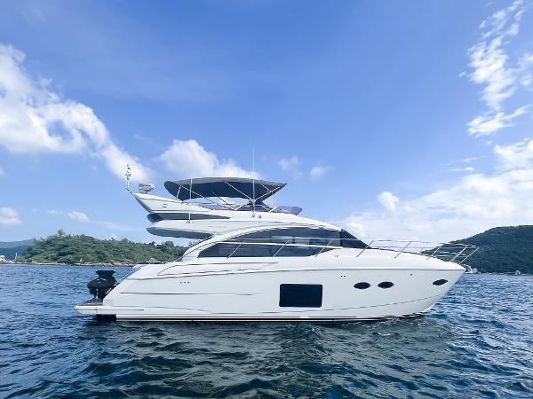 2015 Princess Flybridge 52 Motor Yacht