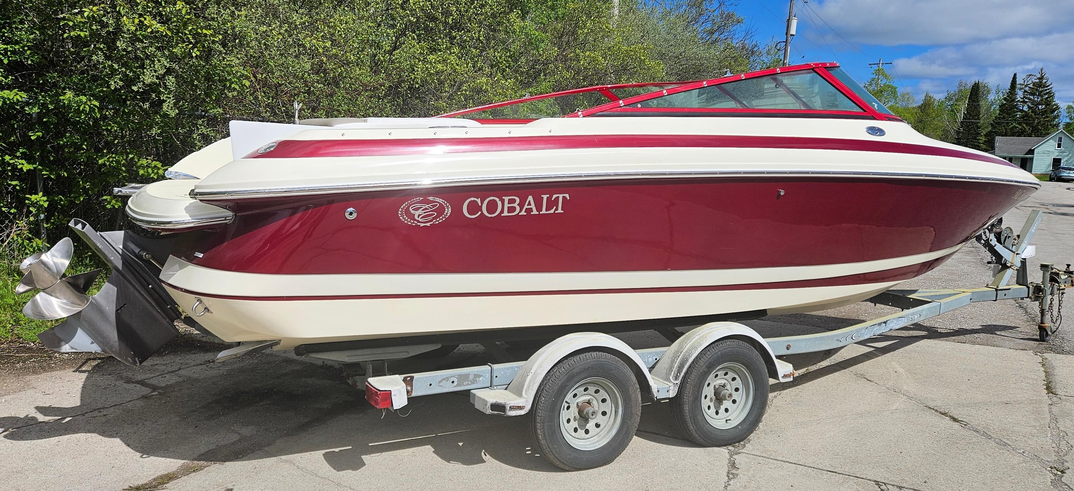 2001 Cobalt 227 Cuddy