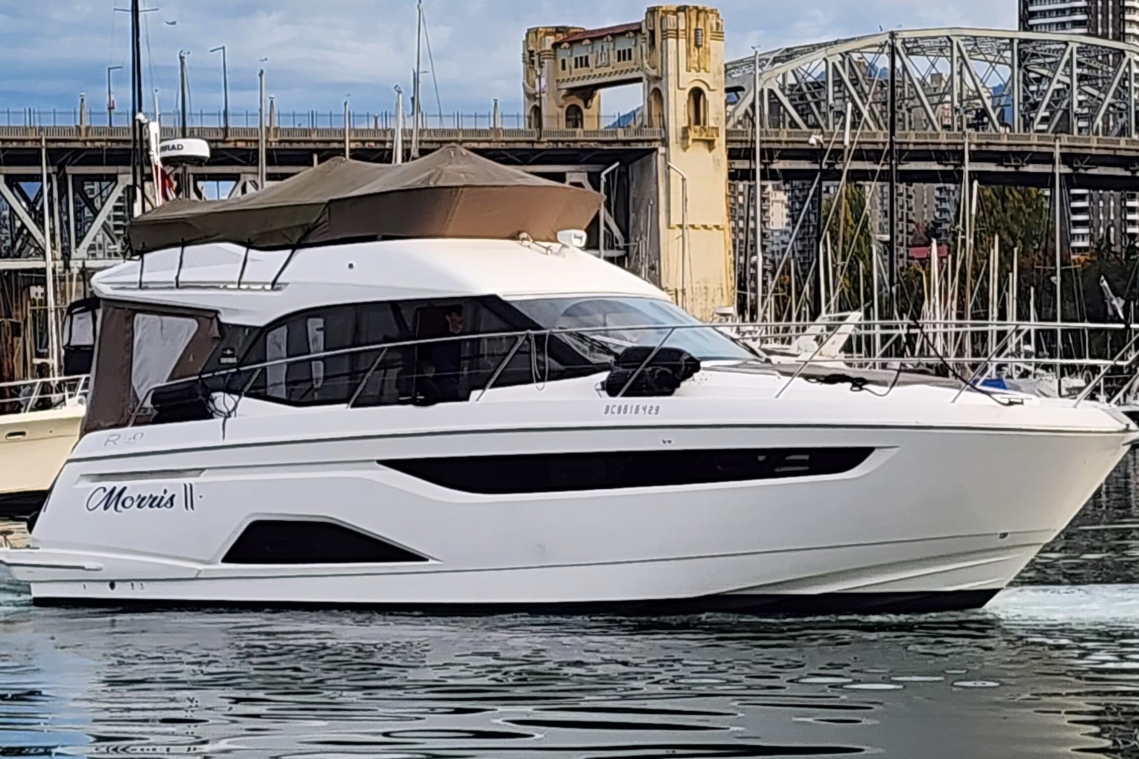 2023 Bavaria R40 Fly