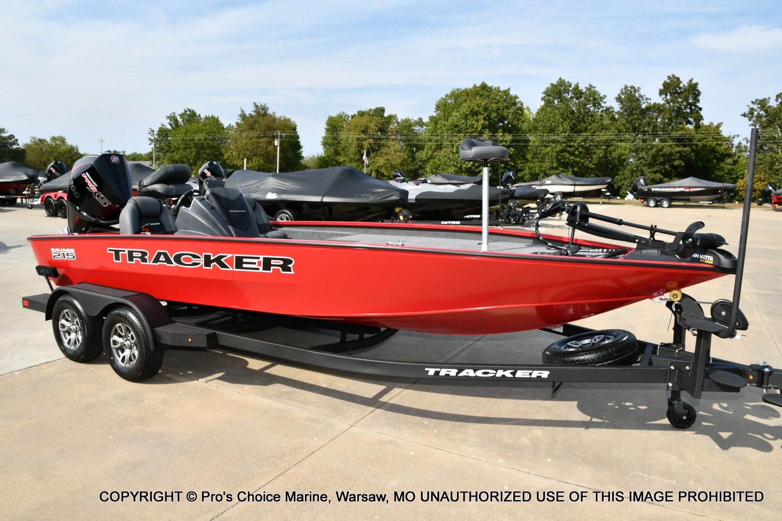 2026 Tracker Savage 215 w/200HP Mercury Pro-XS