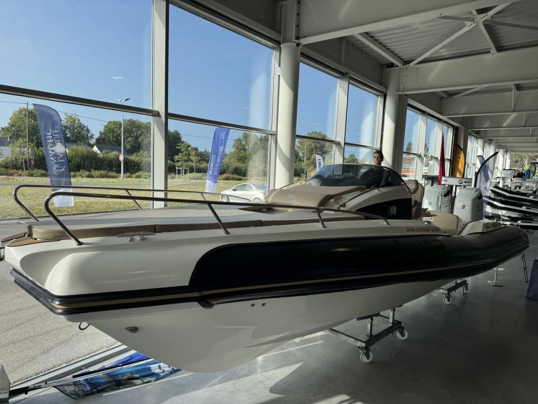 2023 Nuova Jolly Prince 28 SPORT CABIN