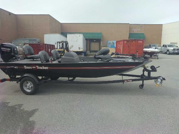 2025 Tracker Bass Tracker Classic XL