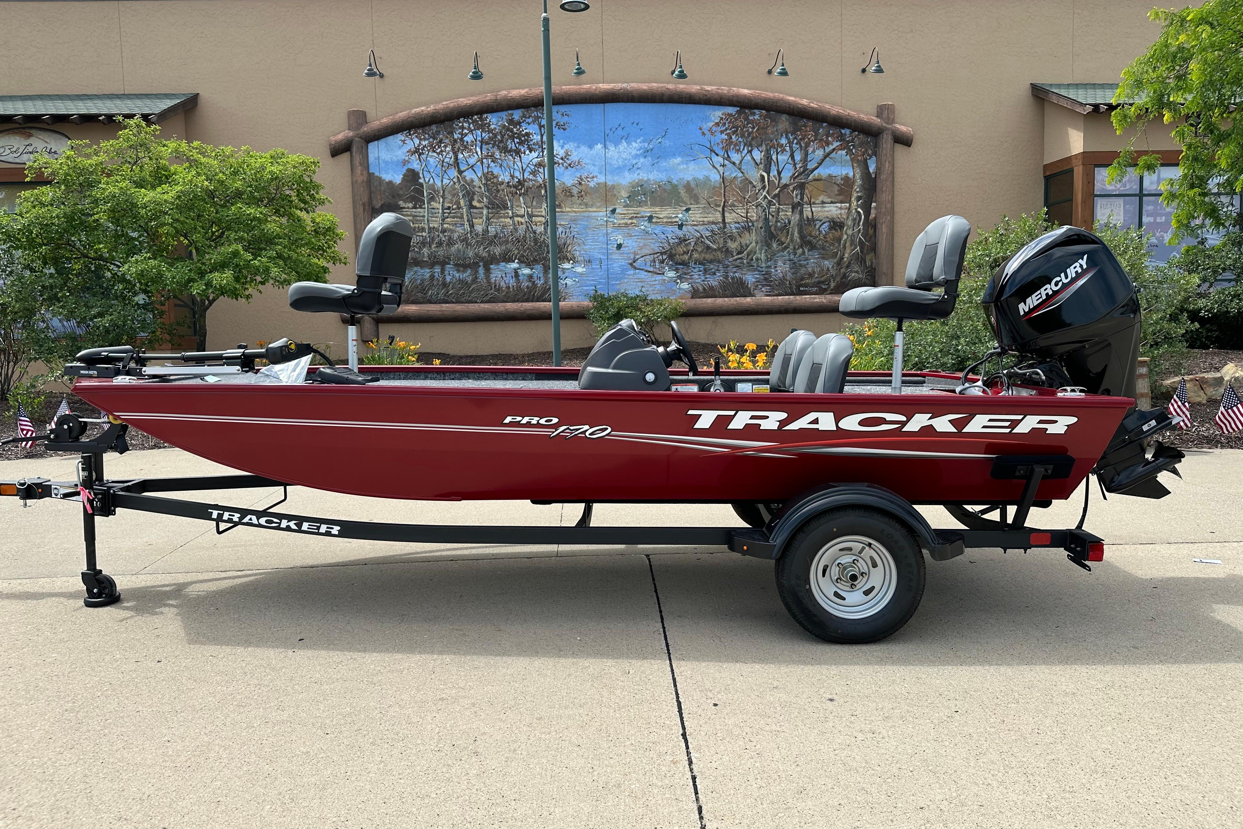 2026 Tracker Pro 170