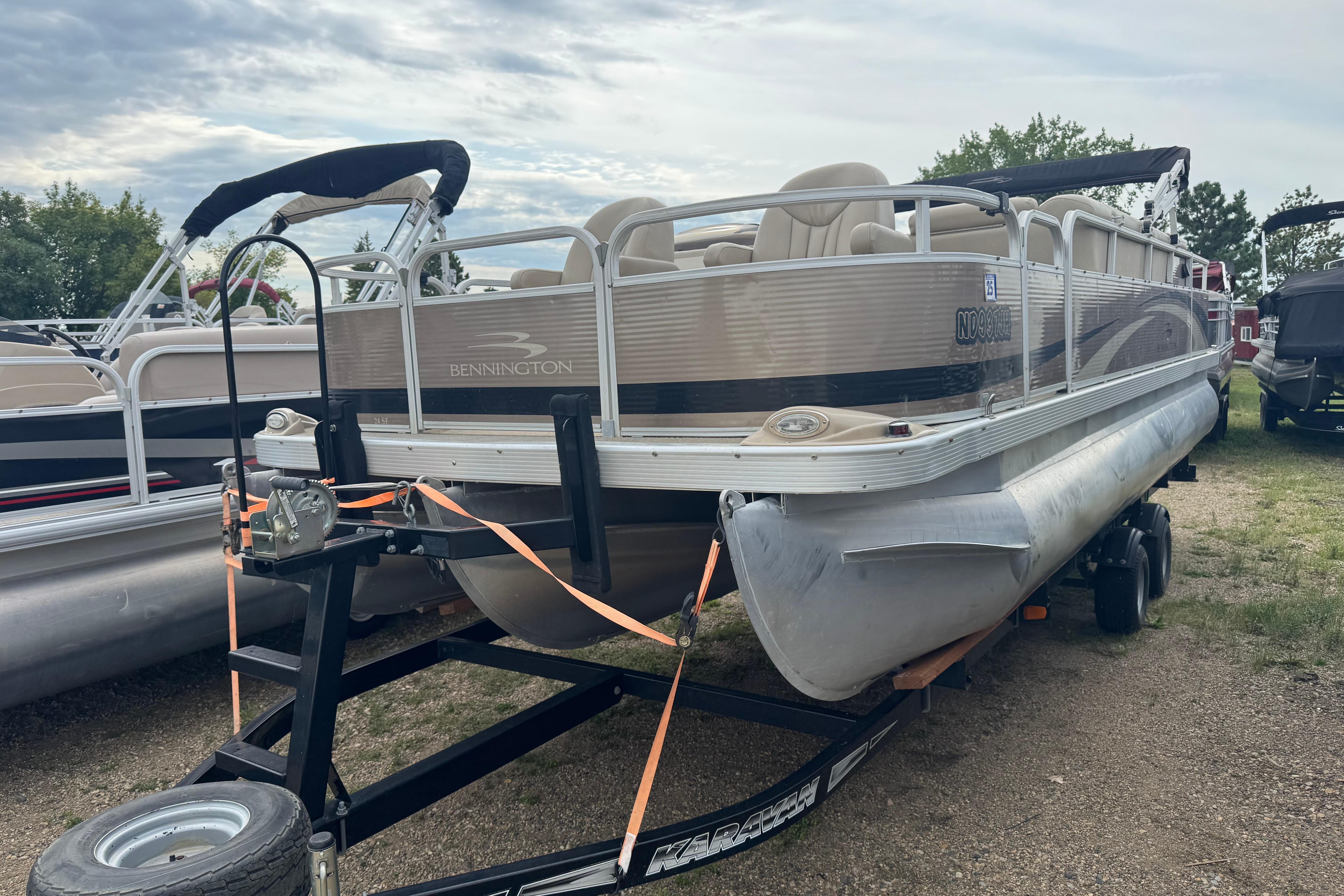 2012 Bennington 24 SF