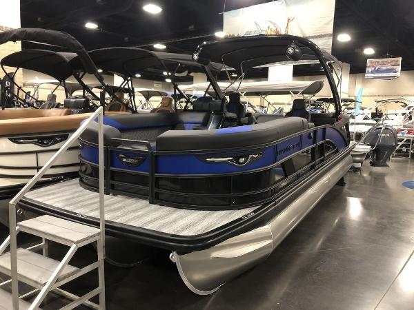 2025 Bennington M Quad Bench 24 MFB
