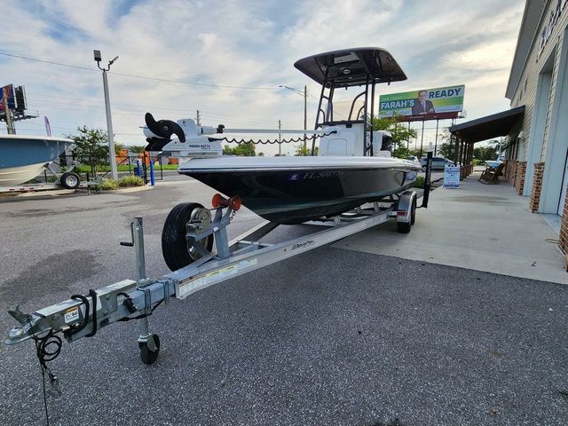 2019 ShearWater 23LTZ