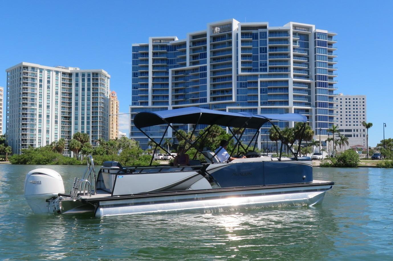 2025 Avalon 2385 LSZ Versatile Rear Lounger - Luxury Tri toon | Sarasota, FL