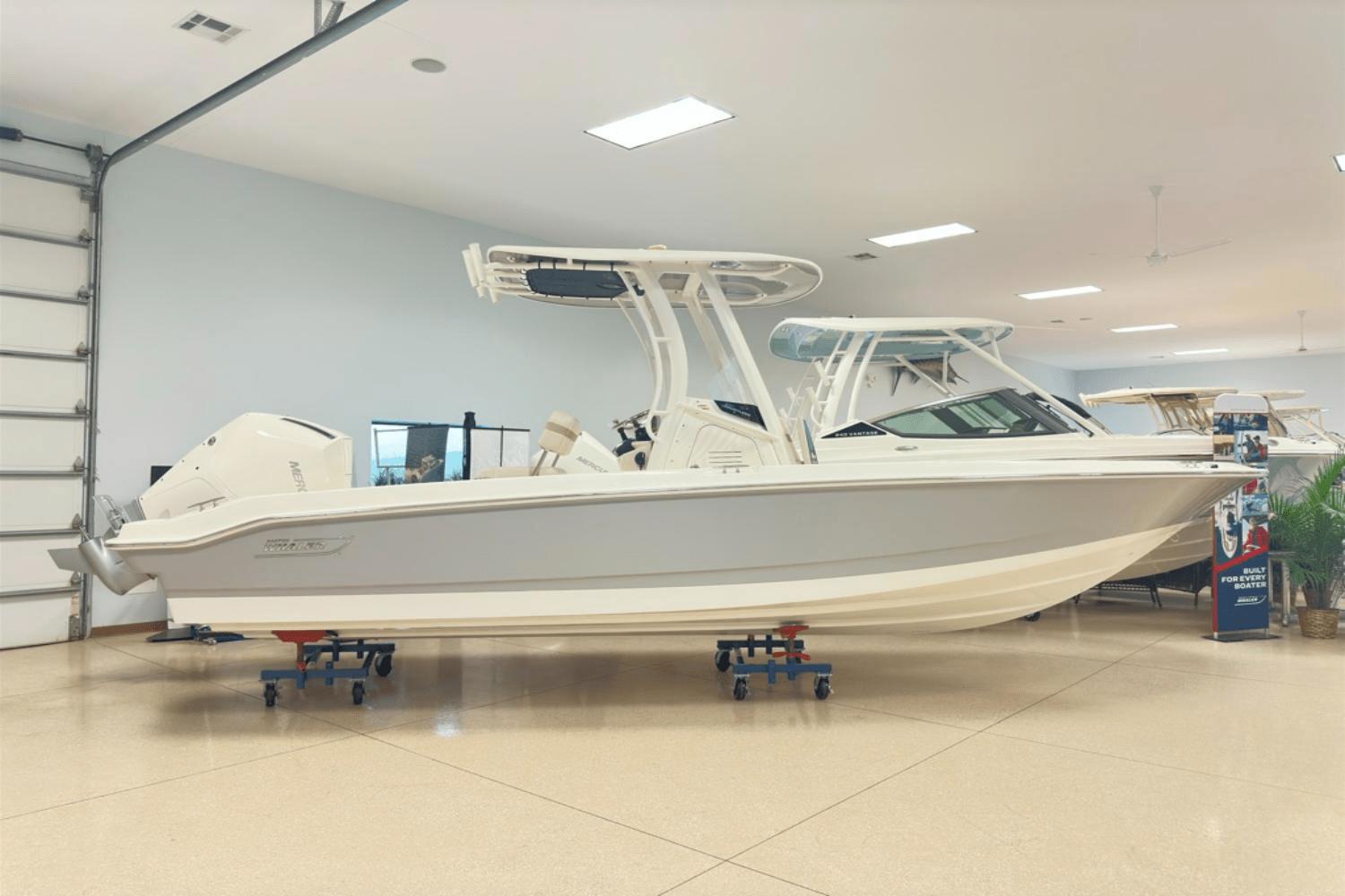 Boston Whaler 220 Dauntless