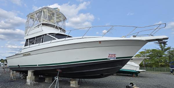 1996 Silverton 37 Convertible