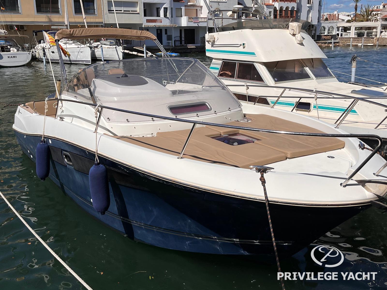 2012 Jeanneau cap camarat 8.5
