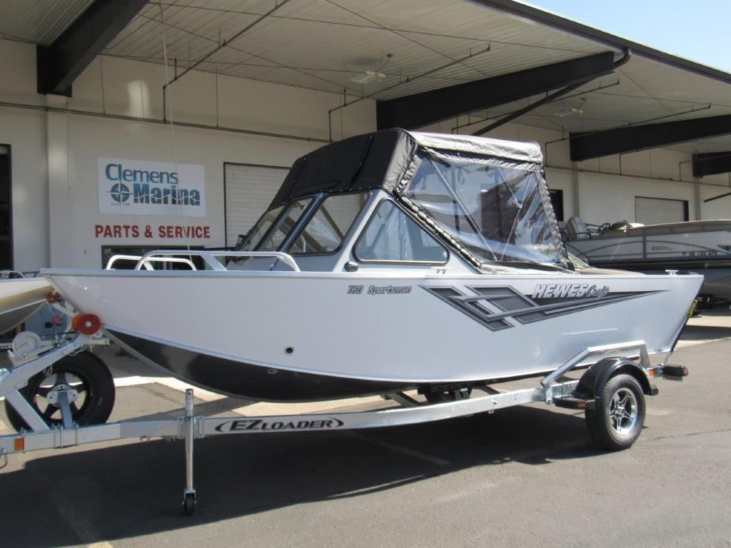 Hewescraft 180 Sportsman 2025 Hewescraft 180 Sportsman boat on trailer at Clemens Marina.
