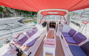 2017 Beneteau Oceanis 38.1