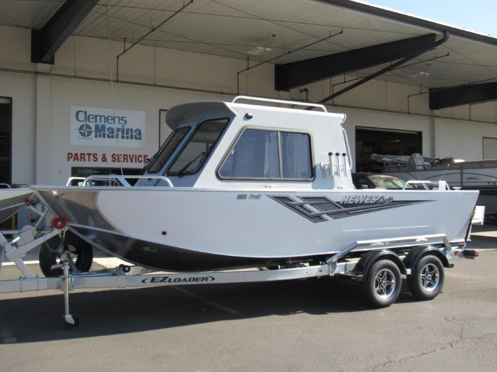 Hewescraft 200 PRO V ET HT 2025 Hewescraft 200 PRO V ET HT boat on trailer at Clemens Marina.