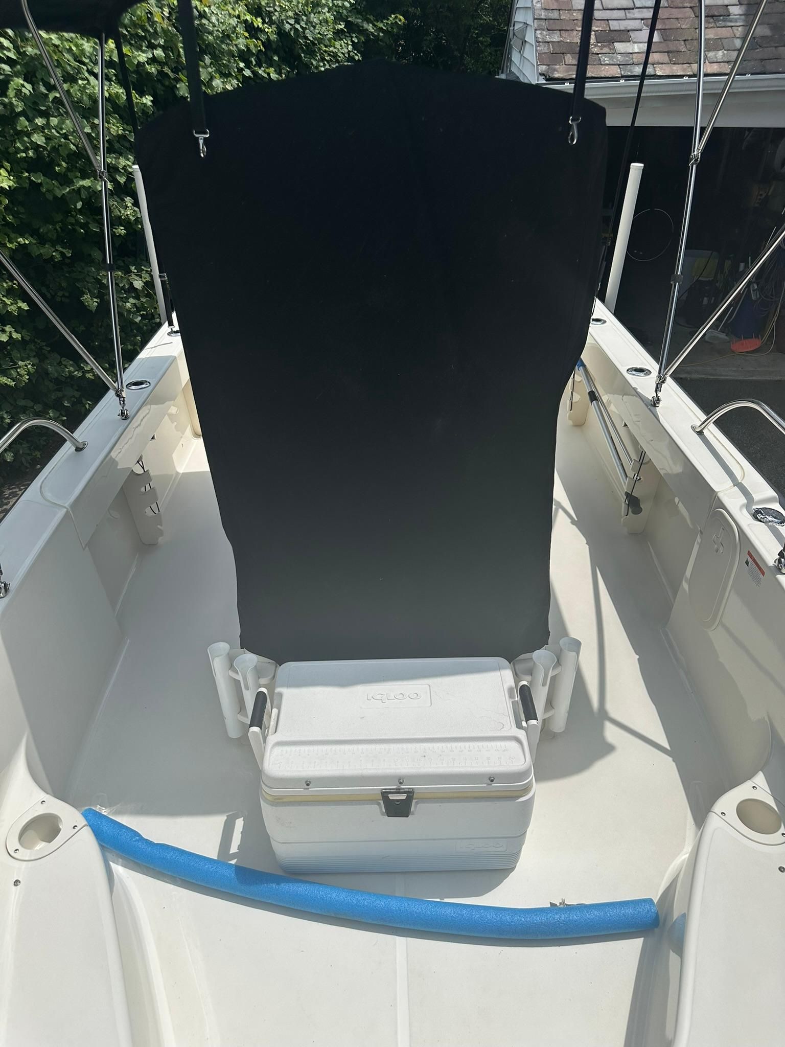 2017 Boston Whaler 190 Outrage