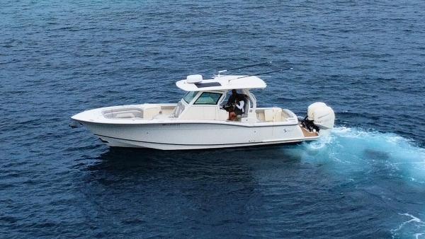 2021 Scout 330 LXF