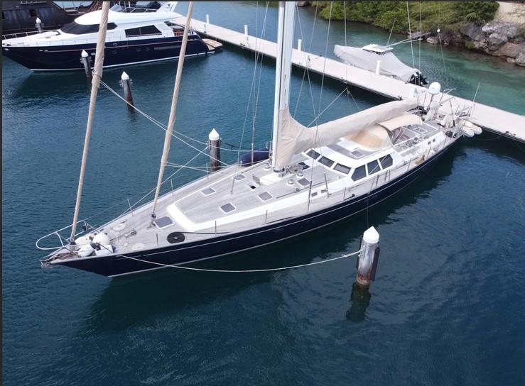 1993 Oyster 80 Deck Saloon
