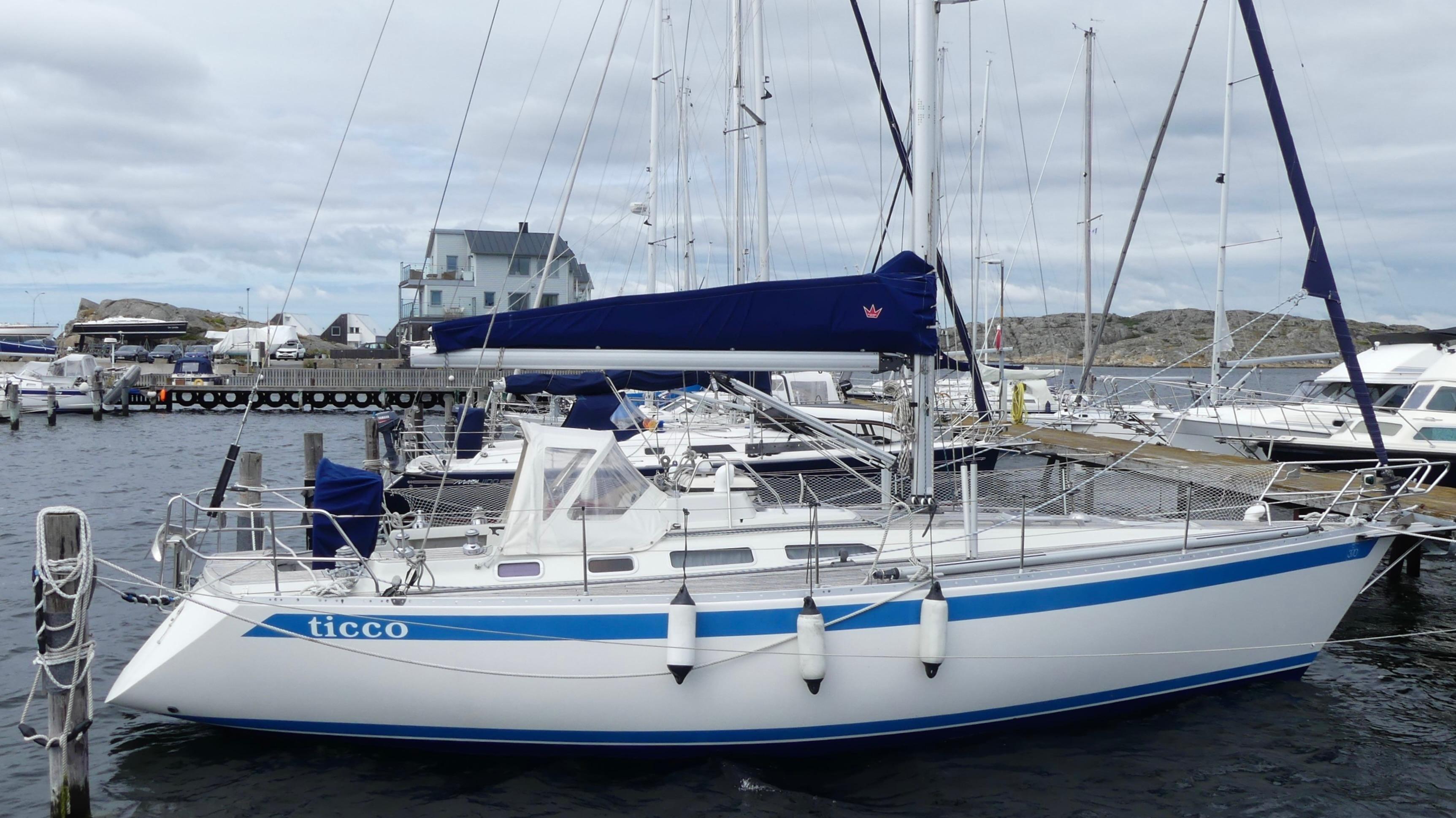 1996 Sweden Yachts 370