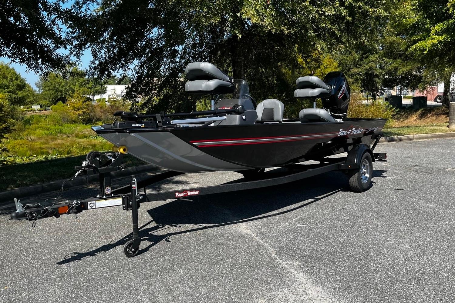 2026 Tracker Bass Tracker Classic XL