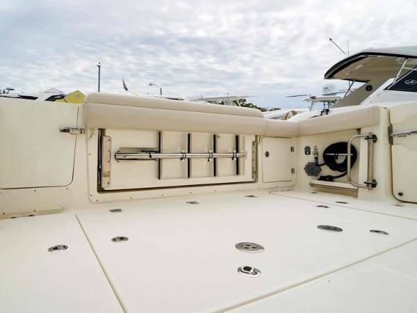 2019 Boston Whaler 380 Outrage