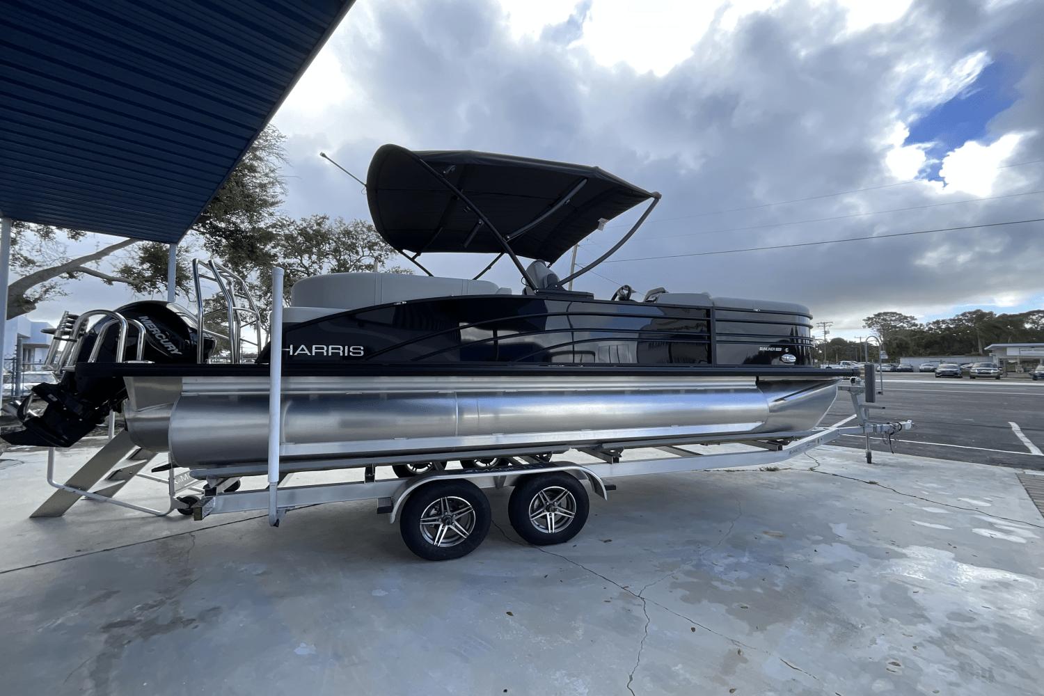 2025 Harris 210 SUNLINER