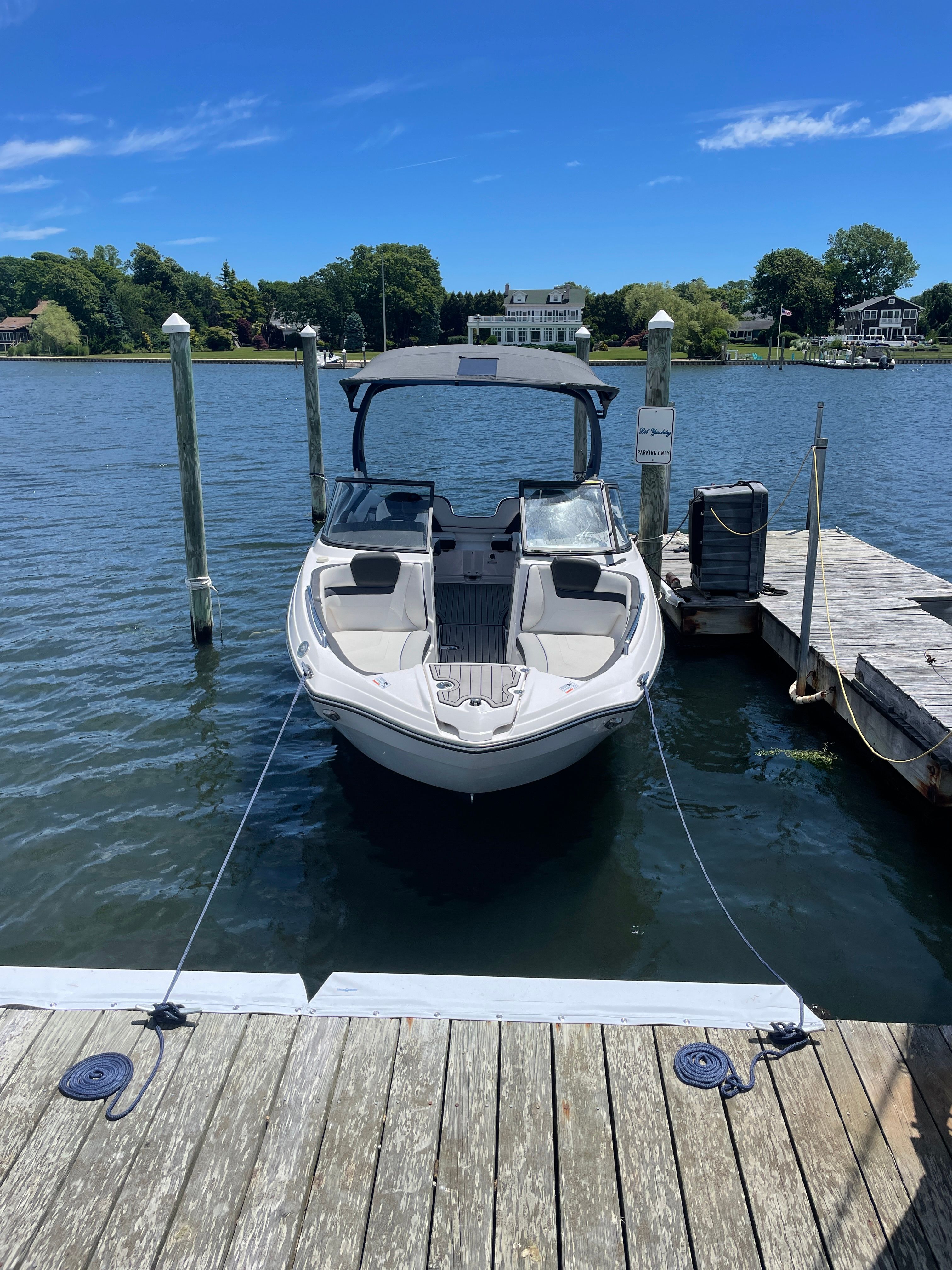 2020 Yamaha Boats 242SE