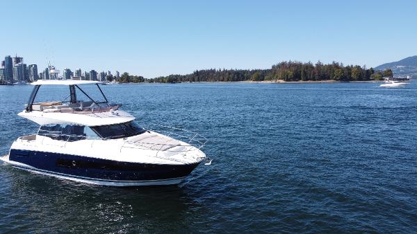 2022 Prestige 460