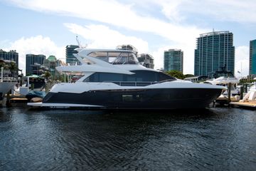 2020 Sunseeker 76 Yacht