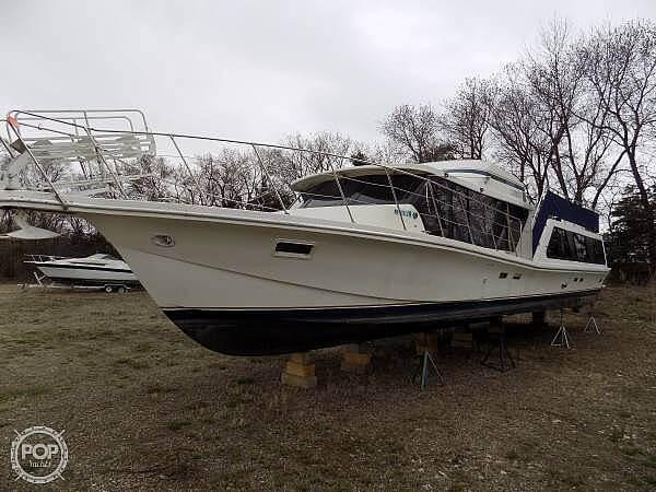 Bluewater Yachts Coastal Cruiser 1984 Bluewater Coastal Cruiser for sale in Hastings, MN