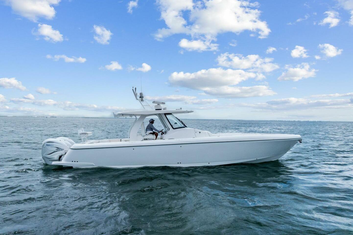 2020 Intrepid 407 Nomad SE