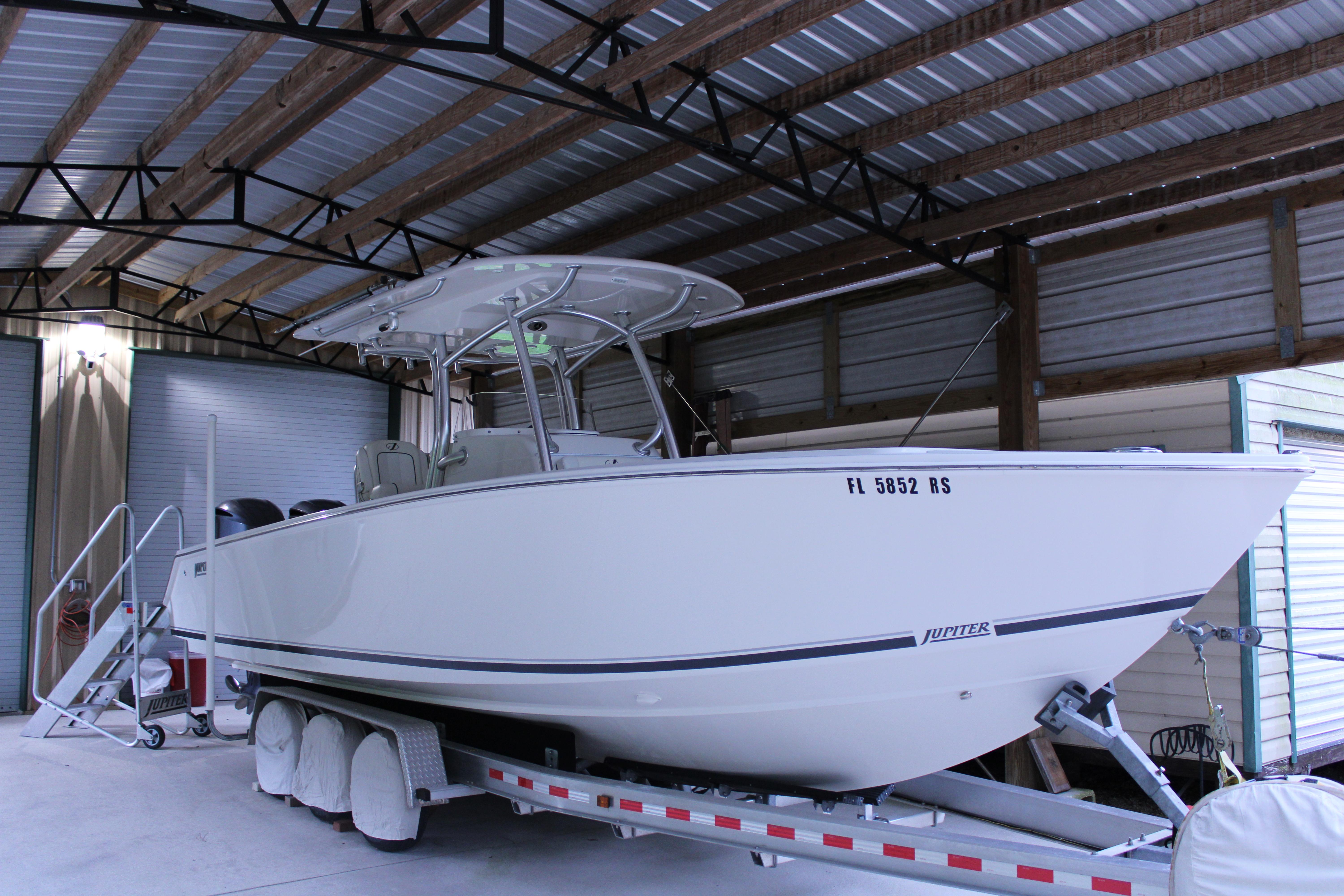2017 Jupiter 30 HFS