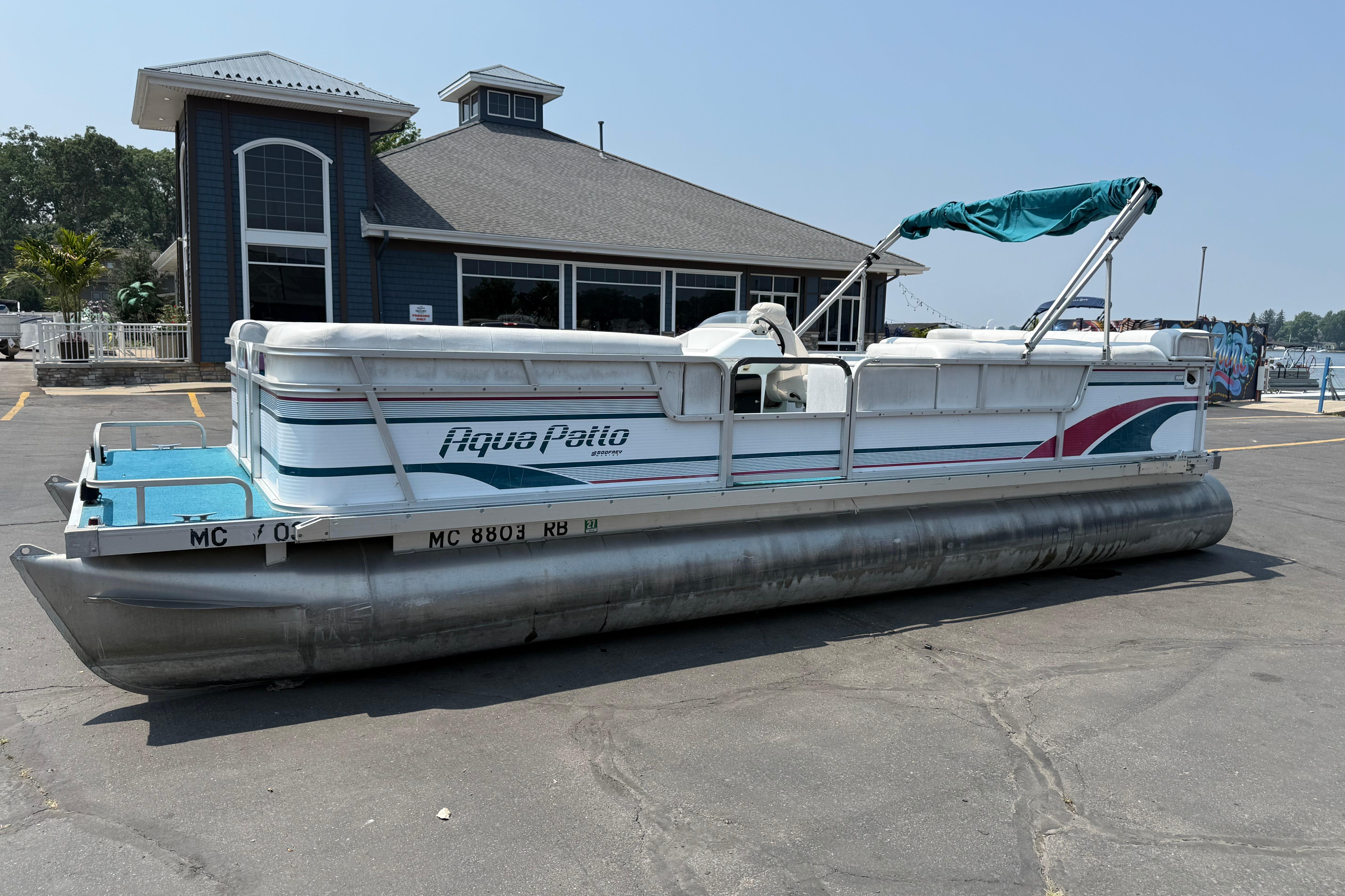 1995 AquaPatio 24