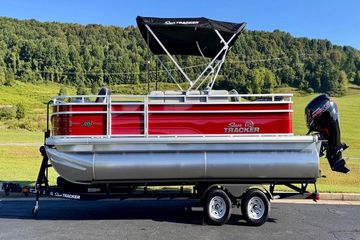 2026 Sun Tracker SportFish 20 DLX