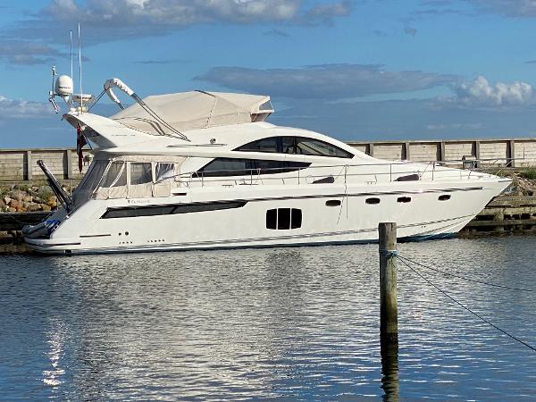 2007 Fairline Phantom 48