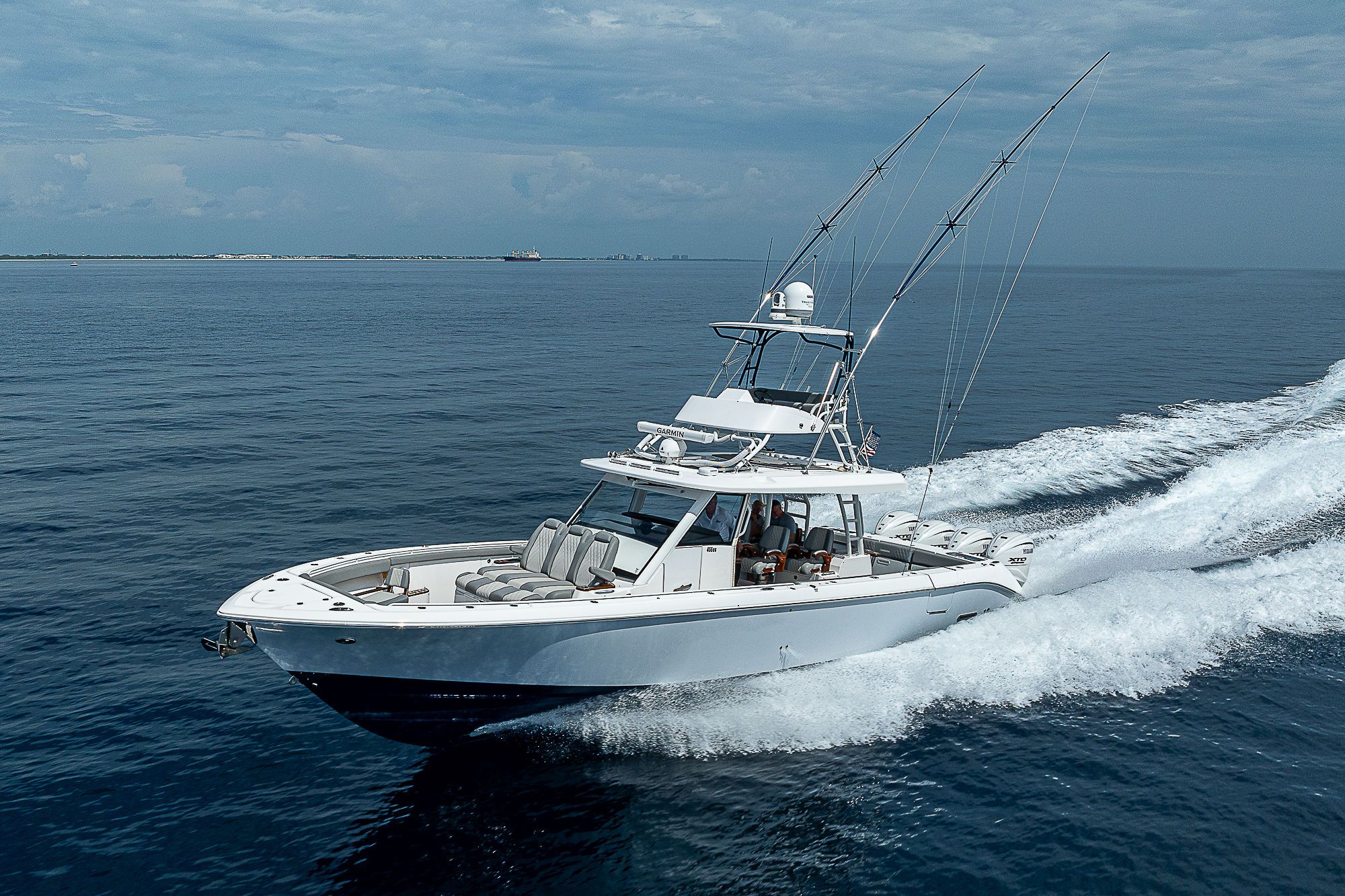2023 Everglades 455 CC