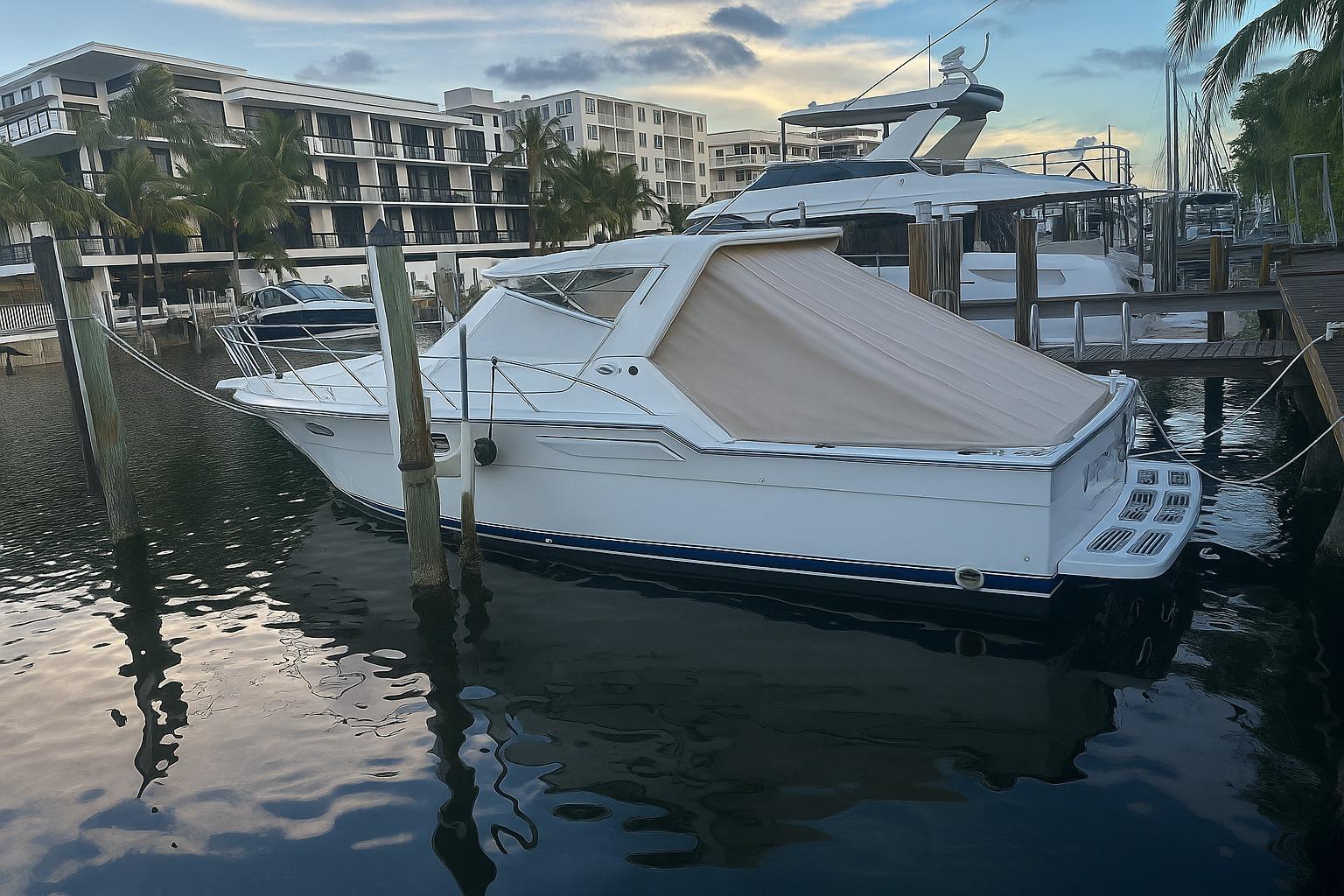 1990 Tiara Yachts 3600 Open