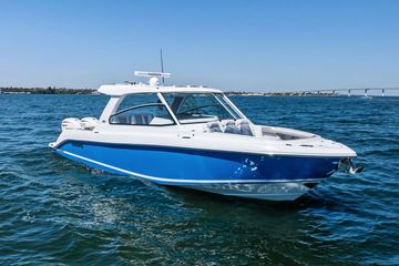 2026 Everglades 367 CX