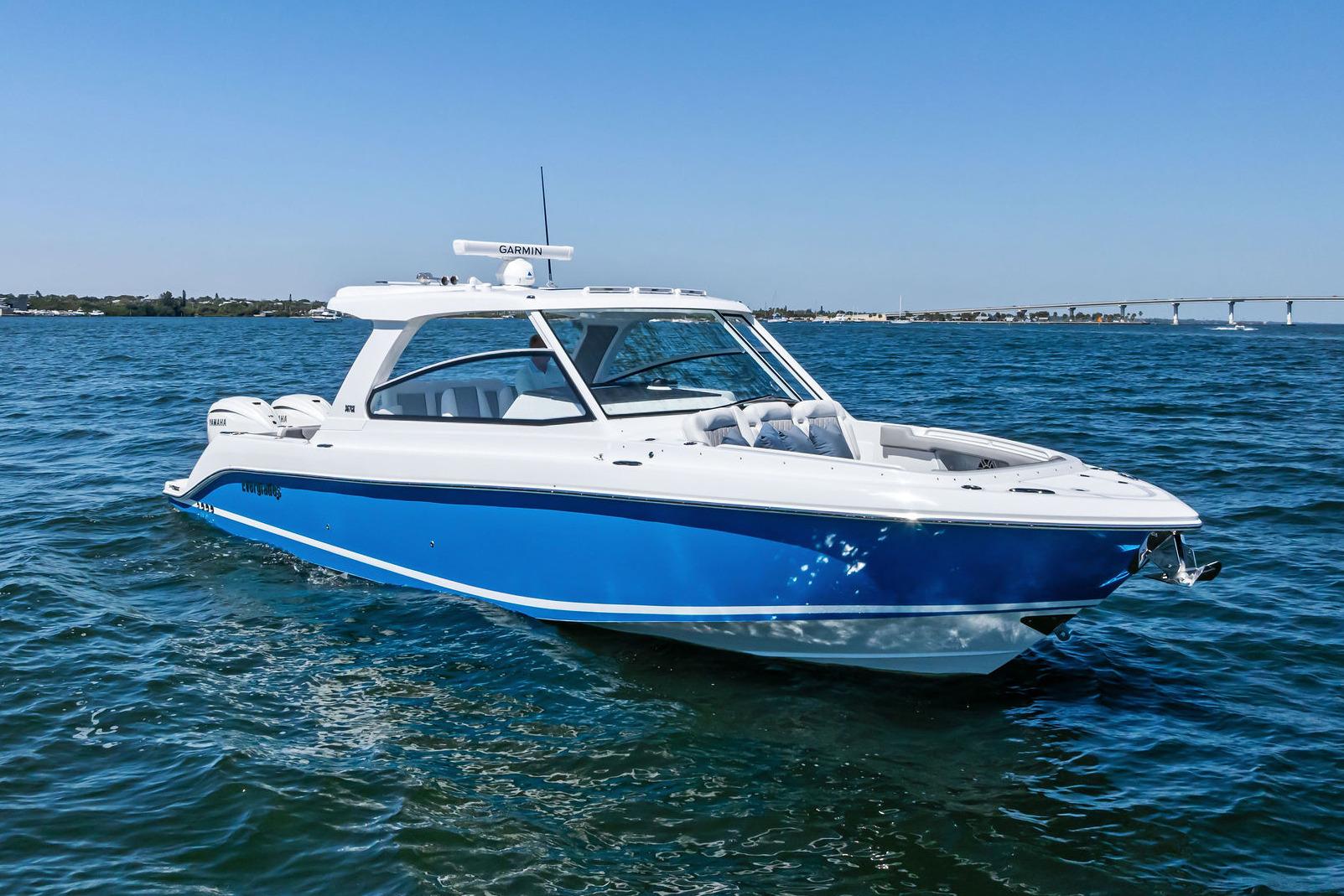 2026 Everglades 367 CX