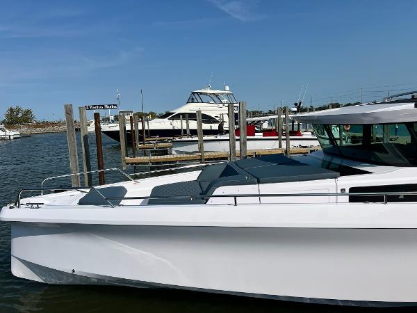 2024 Axopar 45 XC Cross Cabin