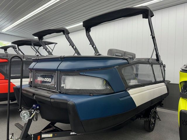 2025 Sea-Doo Switch™ Cruise 18 - 170 Hp Painted