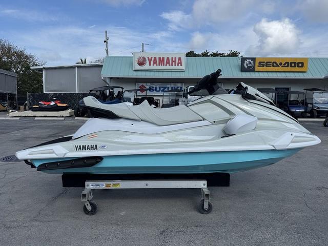 2025 Yamaha WaveRunner VX Cruiser HO
