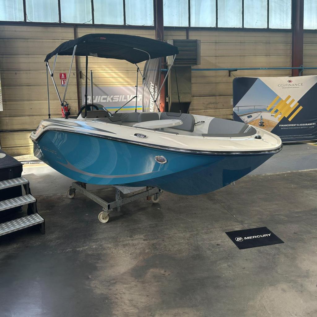 Bayliner Element M15 Bayliner M15 2026