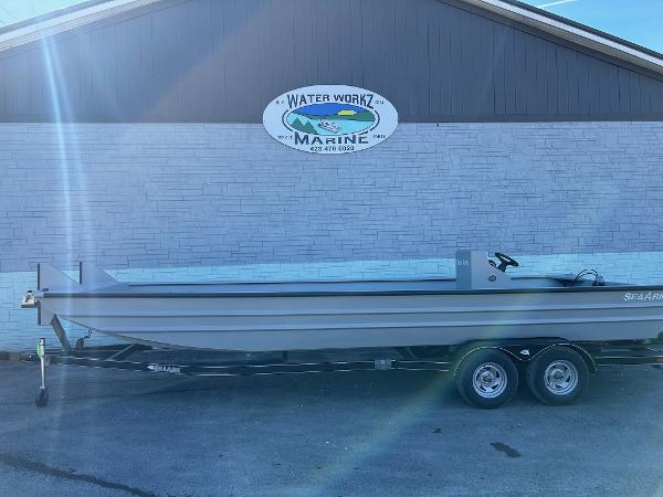 SeaArk 2472 Workhorse 240 2025 SeaArk 2472 Workhorse 240 boat on trailer at Water Workz Marine.