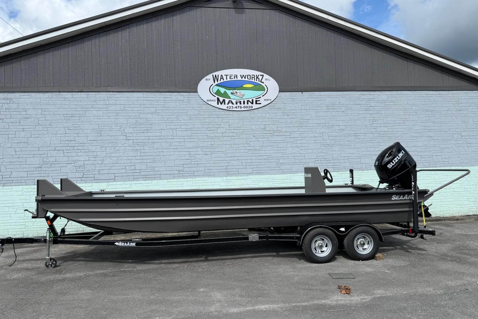 2025 SeaArk 2472 Workhorse 240