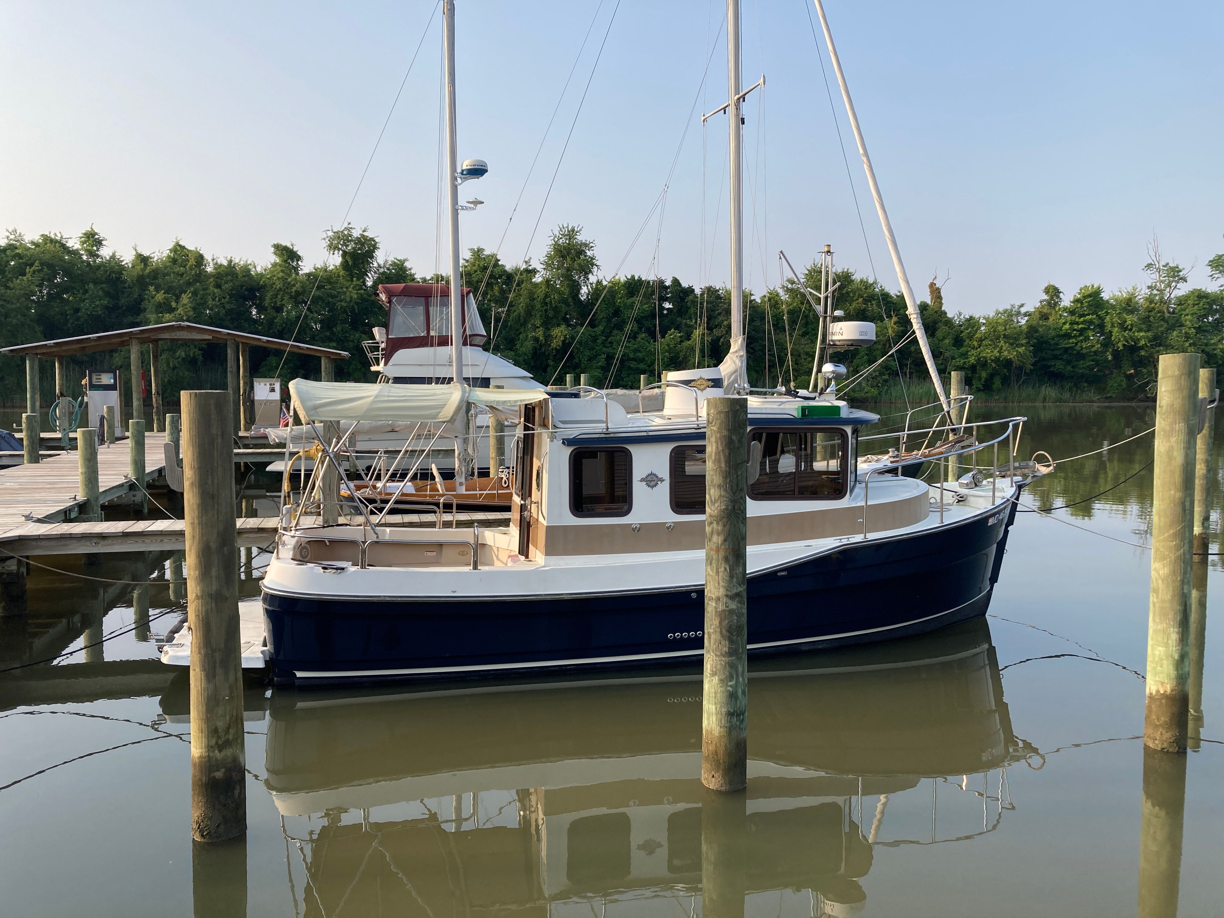 2011 Ranger Tugs R-25SC