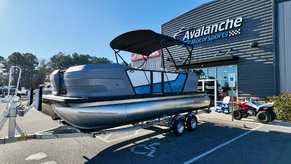 2025 Sylvan A - Series A20 LZ DH