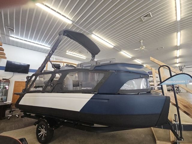 Sea-Doo Switch® Cruise 18 - 230 hp